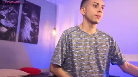 zack_isback online show from June 4, 8:48 pm