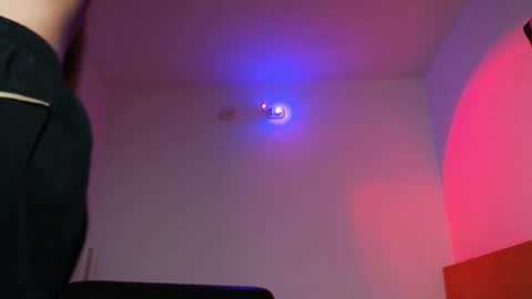 Snapshot of zack_kingg chatting on September 16, 2:51 pm Zack King online show from September 16, 2:51 pm