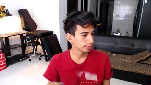 Snapshot of zack_kingg chatting on December 9, 2:40 pm Zack King online show from December 9, 2:40 pm