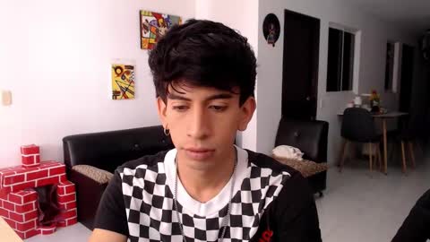 Snapshot of zack_kingg chatting on January 22, 5:17 pm Zack King online show from January 22, 5:17 pm