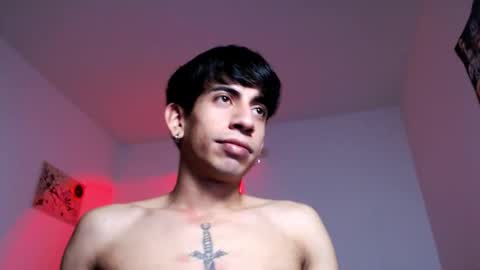 Snapshot of zack_kingg chatting on October 8, 4:22 pm Zack King online show from October 8, 4:22 pm