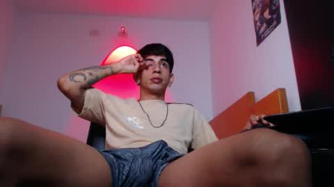 Snapshot of zack_kingg chatting on September 25, 4:50 pm Zack King online show from September 25, 4:50 pm