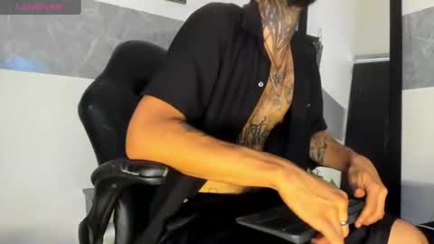 zack online show from June 18, 9:53 pm
