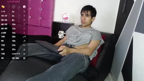 Snapshot of zack_xtreme chatting on September 28, 12:36 pm Xavi online show from September 28, 12:36 pm