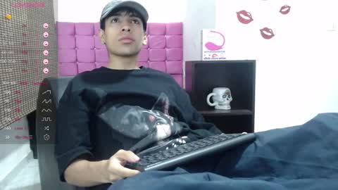 Snapshot of zack_xtreme chatting on January 9, 12:09 pm Xavi online show from January 9, 12:09 pm
