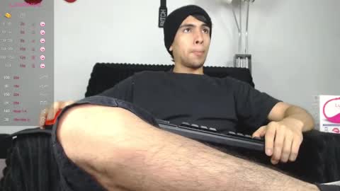 Snapshot of zack_xtreme chatting on January 26, 12:22 pm Xavi online show from January 26, 12:22 pm
