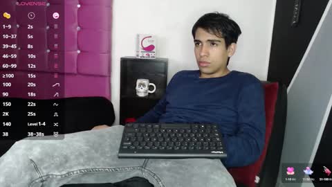 Snapshot of zack_xtreme chatting on September 29, 12:46 pm Xavi online show from September 29, 12:46 pm