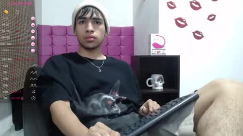 Snapshot of zack_xtreme chatting on December 29, 12:23 pm Xavi online show from December 29, 12:23 pm