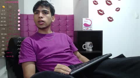 Snapshot of zack_xtreme chatting on January 2, 12:13 pm Xavi online show from January 2, 12:13 pm