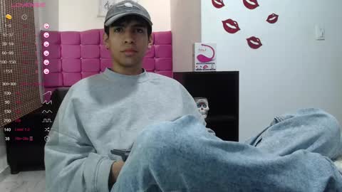 Snapshot of zack_xtreme chatting on January 17, 12:21 pm Xavi online show from January 17, 12:21 pm