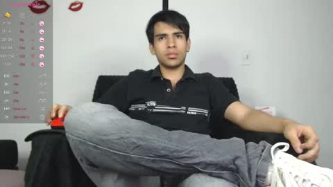 Snapshot of zack_xtreme chatting on January 25, 12:16 pm Xavi online show from January 25, 12:16 pm