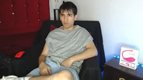 Snapshot of zack_xtreme chatting on September 14, 12:40 pm Xavi online show from September 14, 12:40 pm