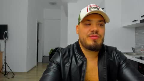 Zack online show from November 6, 12:24 am