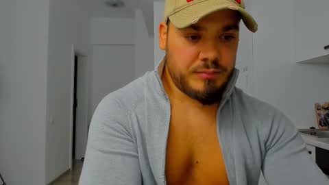 Snapshot of zackconnorsx chatting on October 3, 10:04 pm Zack online show from October 3, 10:04 pm