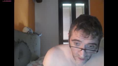 Snapshot of zackhot31 chatting on October 16, 12:57 pm Ivan online show from October 16, 12:57 pm