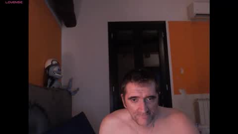 Snapshot of zackhot31 chatting on October 5, 5:17 pm Ivan online show from October 5, 5:17 pm