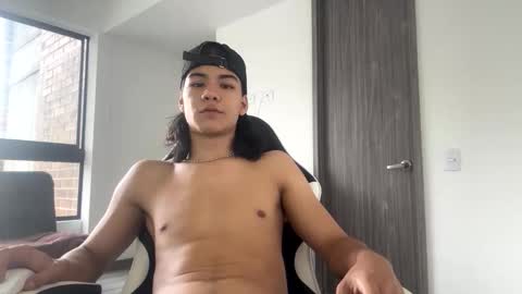 Snapshot of zackss_player chatting on September 24, 9:24 pm zackss_player online show from September 24, 9:24 pm