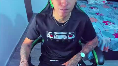 BiG Zafiro online show from June 13, 3:32 pm