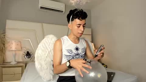 Snapshot of zahir_ashar chatting on October 31, 11:35 am zahir_ashar online show from October 31, 11:35 am