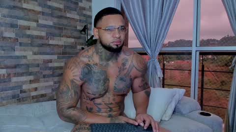 Snapshot of zain_diesel7 chatting on December 12, 10:56 am INSTAGRAM yormanfit7 online show from December 12, 10:56 am