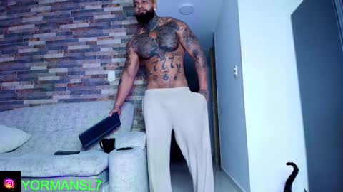 INSTAGRAM yormanfit7 online show from October 18, 11:04 am