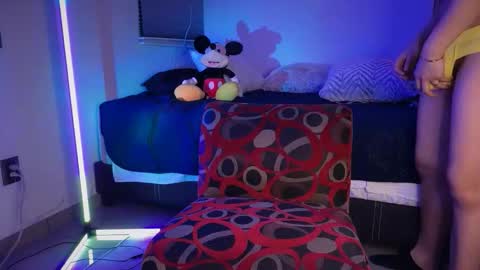 zamirxxxbig online show from February 22, 4:03 am