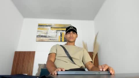 Zander online show from February 21, 2:18 pm