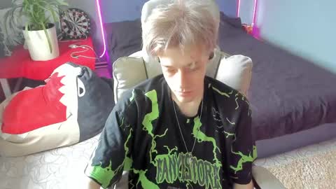 Kel online show from May 12, 12:02 pm