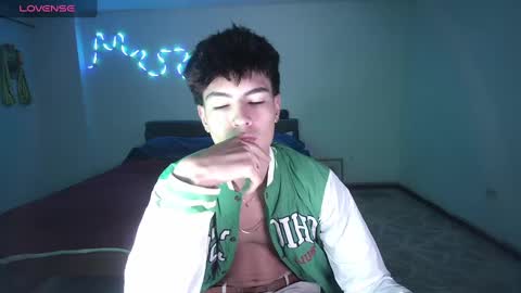 Snapshot of zanty2308 chatting on January 25, 2:58 am Tiiago Mallz online show from January 25, 2:58 am