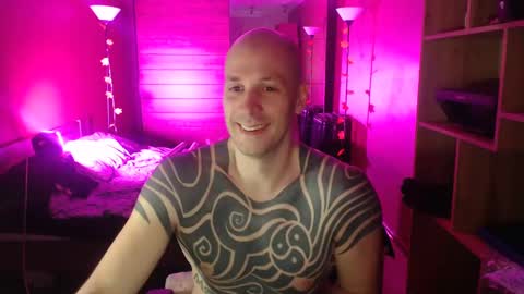 zebroroa online show from December 9, 12:53 pm