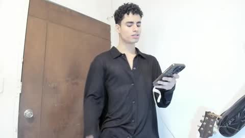 zenzhu online show from December 6, 9:46 pm