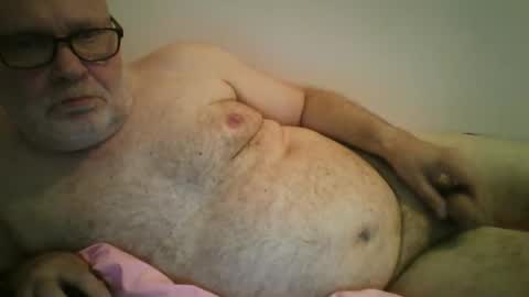 Snapshot of zentaurus59 chatting on October 8, 5:34 am zentaurus59 online show from October 8, 5:34 am