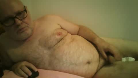 Snapshot of zentaurus59 chatting on October 18, 6:57 pm zentaurus59 online show from October 18, 6:57 pm