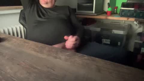 Snapshot of zeron900 chatting on October 26, 10:45 pm zeron900 online show from October 26, 10:45 pm