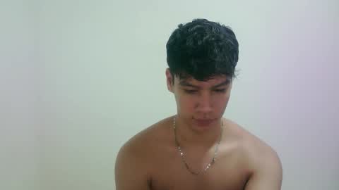 Snapshot of zeus_183 chatting on October 18, 1:21 am zeus_183 online show from October 18, 1:21 am