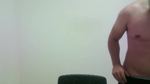 zeus_183 online show from May 9, 7:42 am