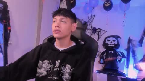 zeus_blaze online show from October 18, 11:37 am