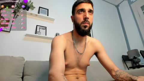 ZEYN online show from May 10, 4:08 pm