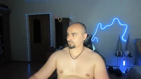 Ziesh online show from May 7, 8:31 pm