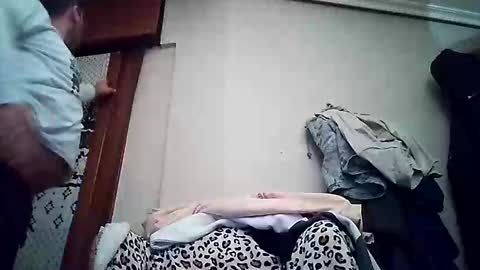 zigor13 online show from April 12, 6:31 pm