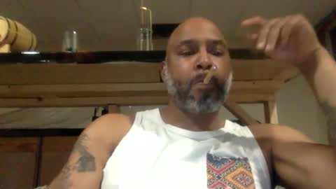 Snapshot of zionlion22 chatting on February 7, 3:02 am zionlion22 online show from February 7, 3:02 am