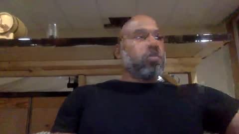 Snapshot of zionlion22 chatting on December 10, 2:13 am zionlion22 online show from December 10, 2:13 am