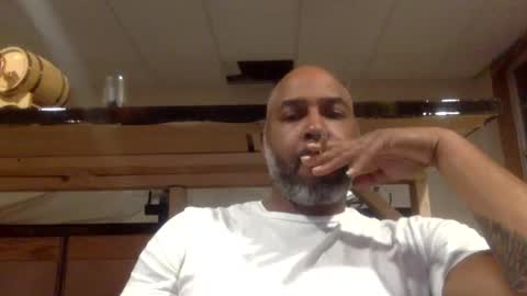 Snapshot of zionlion22 chatting on December 4, 2:53 am zionlion22 online show from December 4, 2:53 am