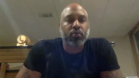 Snapshot of zionlion22 chatting on December 28, 5:23 am zionlion22 online show from December 28, 5:23 am