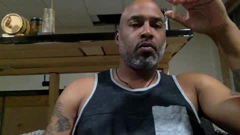 Snapshot of zionlion22 chatting on October 28, 2:14 am zionlion22 online show from October 28, 2:14 am