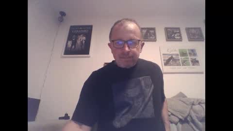 Zippi online show from October 29, 6:44 pm