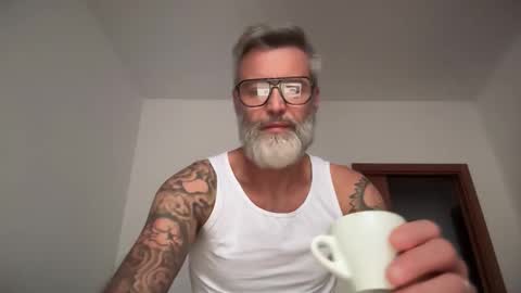 zkopa69 online show from October 20, 6:50 am