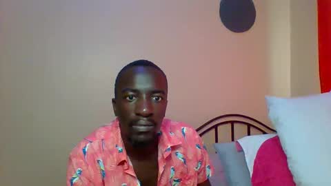 Snapshot of zlatann2012 chatting on December 24, 12:44 pm Zlatann2012 online show from December 24, 12:44 pm