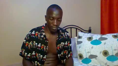 Snapshot of zlatann2012 chatting on February 8, 5:08 pm Zlatann2012 online show from February 8, 5:08 pm