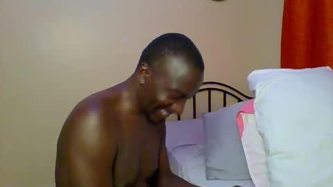 Snapshot of zlatann2012 chatting on December 18, 7:30 pm Zlatann2012 online show from December 18, 7:30 pm